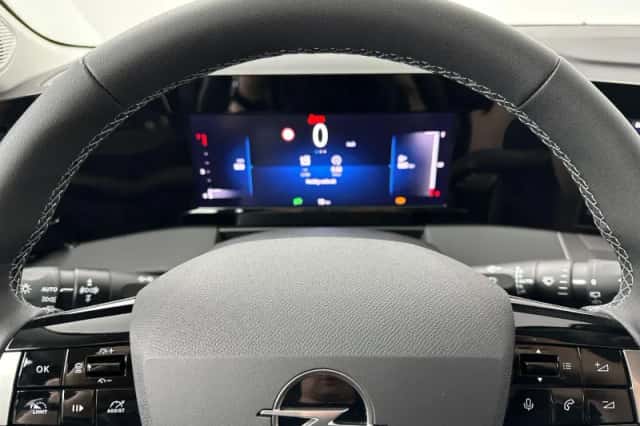 Opel Astra (2025) thumbnail 12