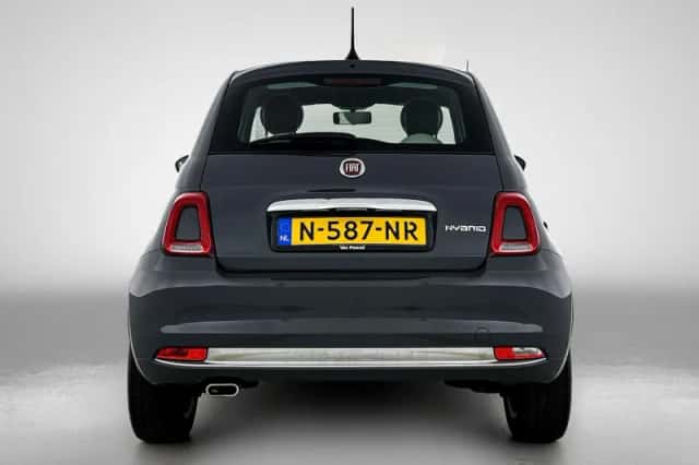 Fiat 500 (2021) thumbnail 3