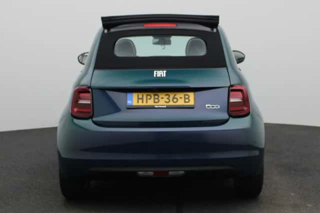 Fiat 500C (2023) thumbnail 5
