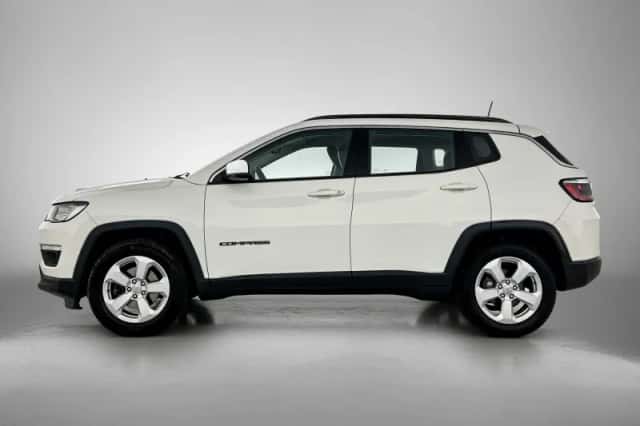 Jeep Compass (2019) thumbnail 2