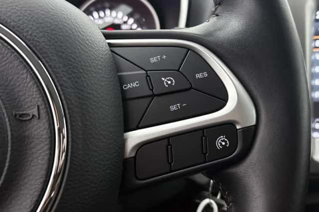 Jeep Compass (2019) thumbnail 6