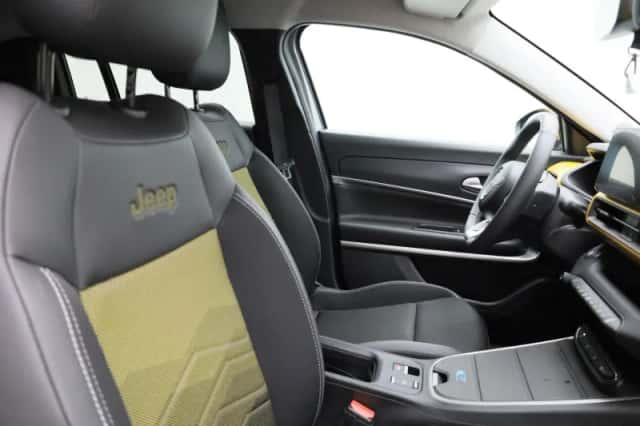Jeep Avenger (2023) thumbnail 30