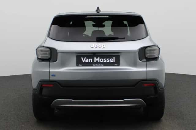 Jeep Avenger (2023) thumbnail 5