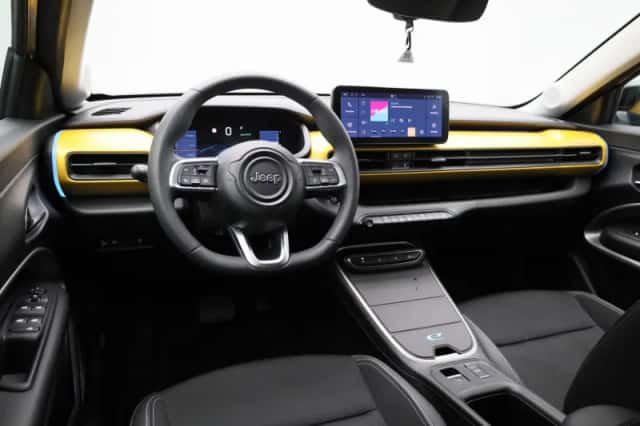 Jeep Avenger (2023) thumbnail 7