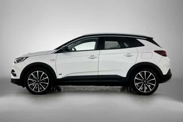 Opel Grandland X (2021) thumbnail 2