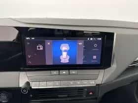 Opel Astra (2023) thumbnail 15
