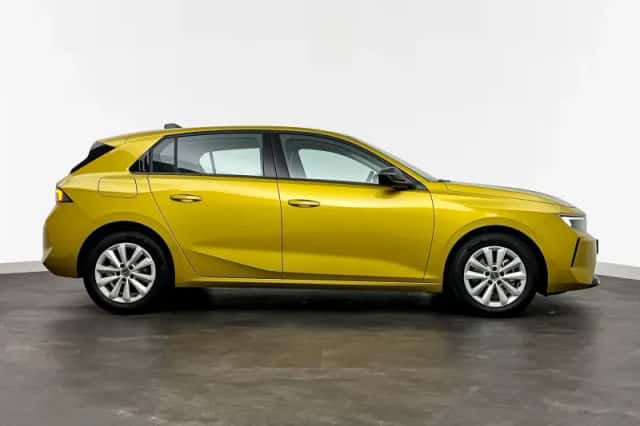 Opel Astra (2023) thumbnail 4