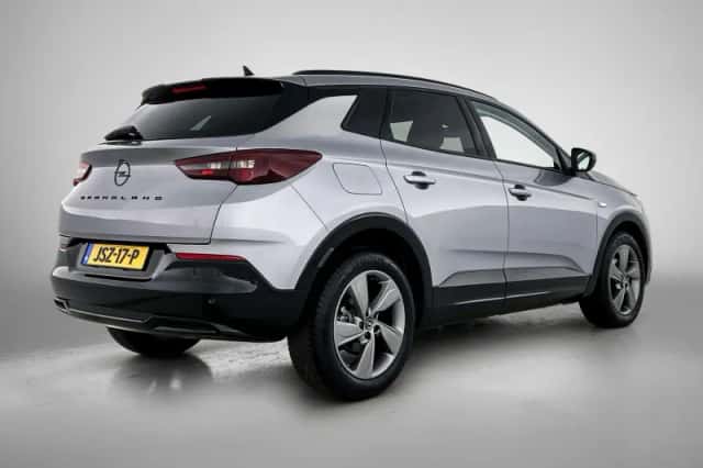 Opel Grandland (2024) thumbnail 4