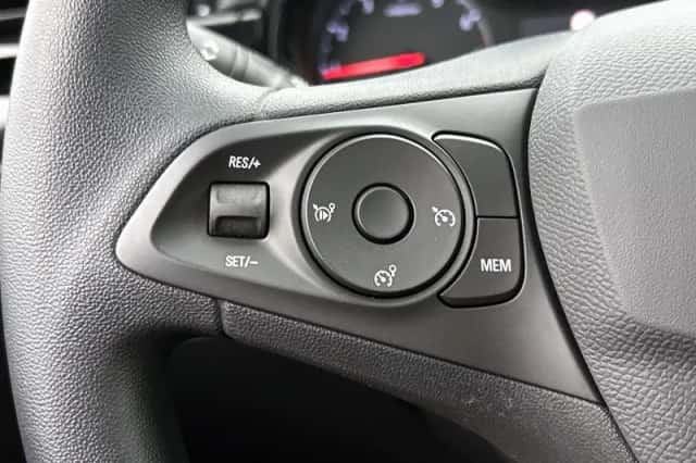 Opel Corsa (2025) thumbnail 6