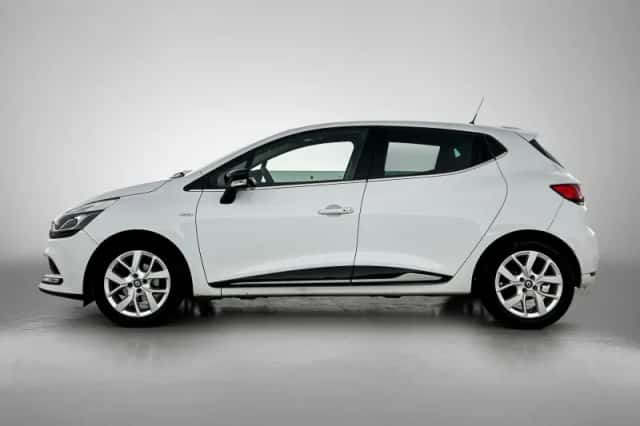 Renault Clio (2018) thumbnail 2