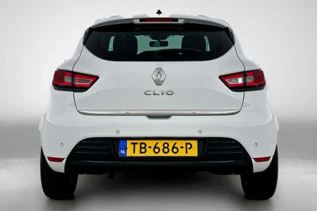 Renault Clio (2018) thumbnail 3