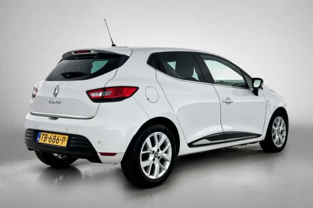 Renault Clio (2018) thumbnail 4