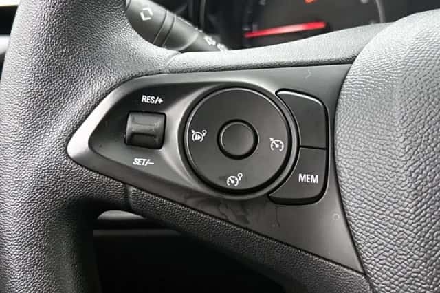 Opel Corsa (2021) thumbnail 6