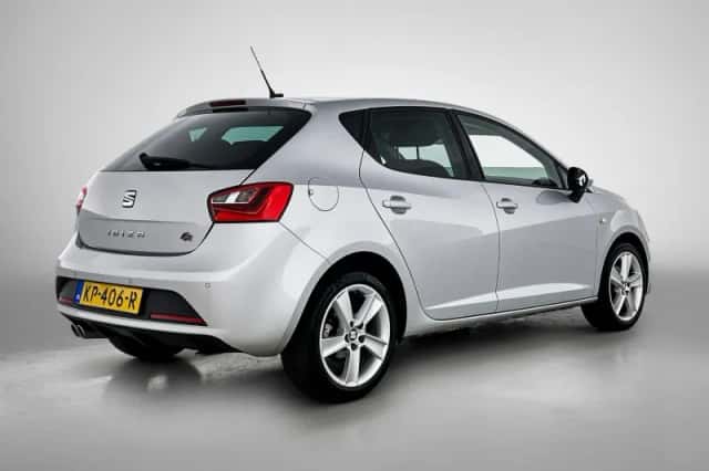 SEAT Ibiza (2016) thumbnail 4