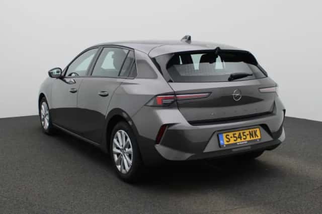 Opel Astra (2023) thumbnail 2
