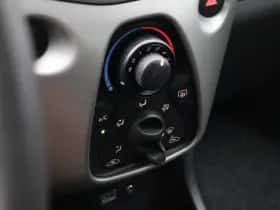 Peugeot 108 (2017) thumbnail 10