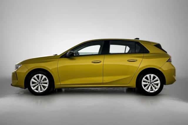 Opel Astra (2023) thumbnail 2