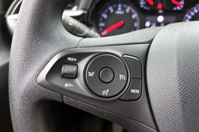 Opel Corsa (2023) thumbnail 6