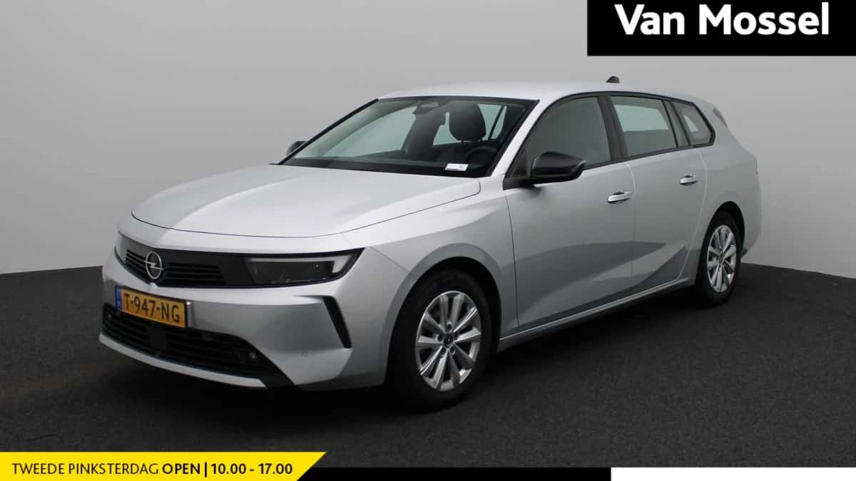 Opel Astra (2023) — foto 1