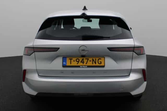 Opel Astra (2023) thumbnail 5