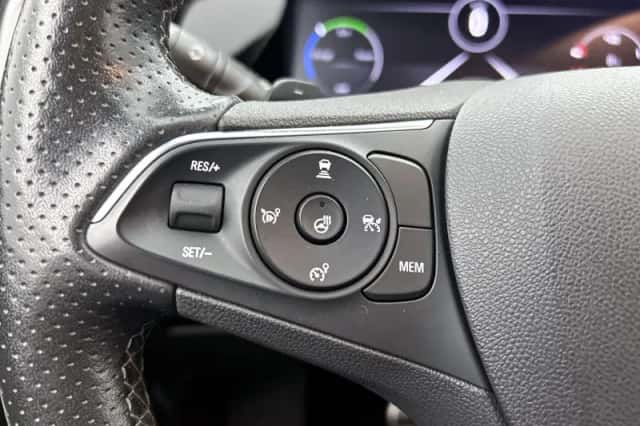 Opel Grandland (2023) thumbnail 6