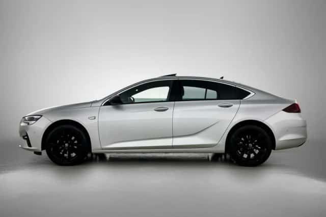 Opel Insignia (2020) thumbnail 2