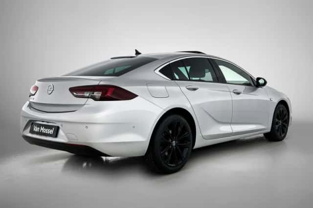 Opel Insignia (2020) thumbnail 4