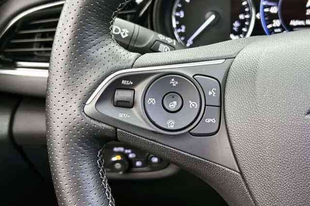 Opel Insignia (2020) thumbnail 6