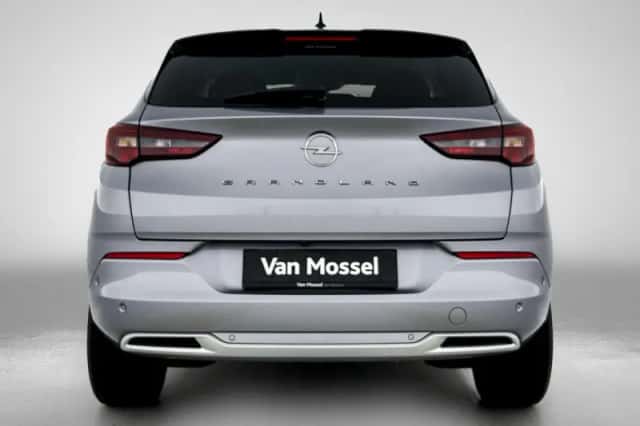 Opel Grandland (2023) thumbnail 3