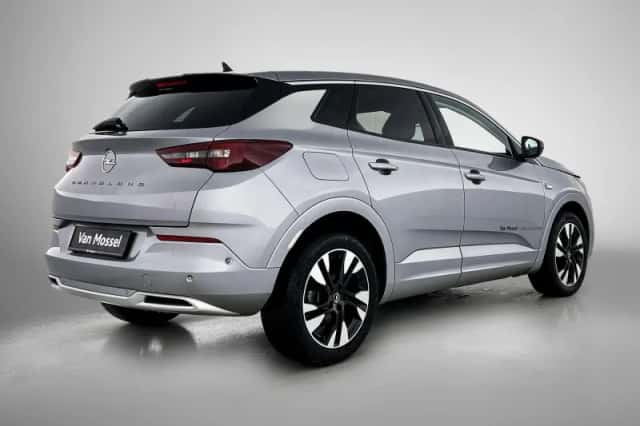 Opel Grandland (2023) thumbnail 4