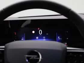 Opel Astra (2023) thumbnail 8