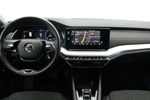 Škoda Octavia (2021) thumbnail 6