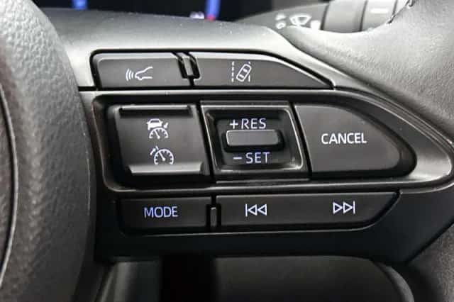 Toyota Yaris Cross (2022) thumbnail 6