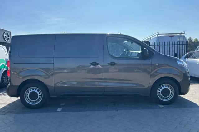 Opel Vivaro (2023) thumbnail 3