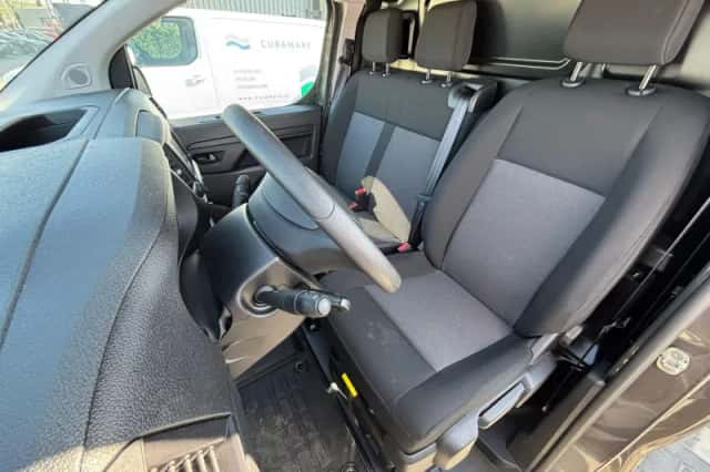 Opel Vivaro (2023) thumbnail 5