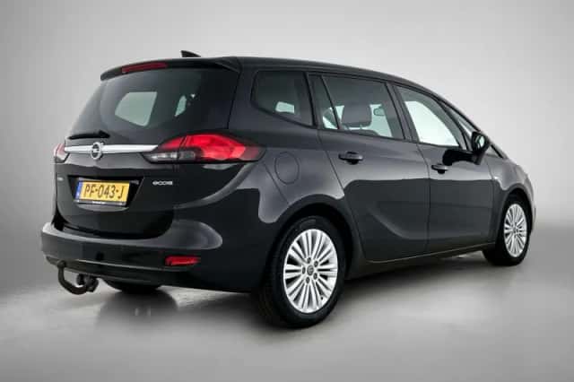 Opel Zafira Tourer (2016) thumbnail 4
