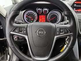 Opel Zafira (2016) thumbnail 30
