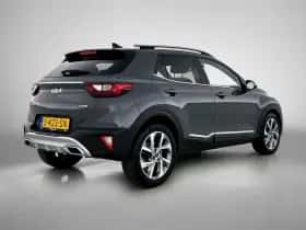 Kia Stonic (2023) thumbnail 4