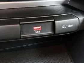 Kia Stonic (2023) thumbnail 33