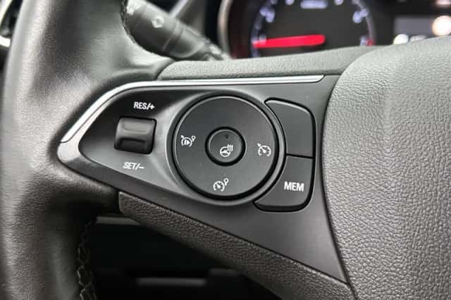Opel Grandland X (2018) thumbnail 6