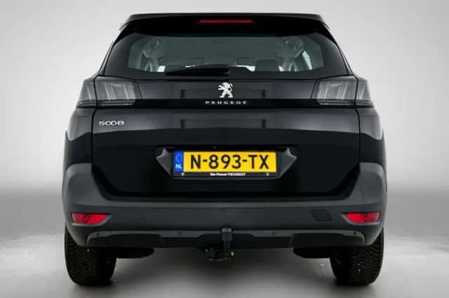 Peugeot 5008 (2022) thumbnail 3