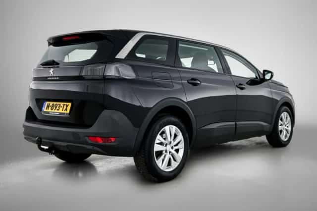 Peugeot 5008 (2022) thumbnail 4