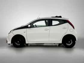 Toyota Aygo (2019) thumbnail 3