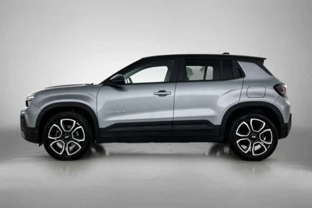Jeep Avenger (2023) thumbnail 2