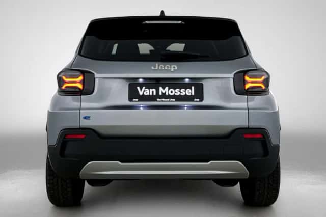 Jeep Avenger (2023) thumbnail 3