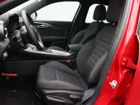 Alfa Romeo Tonale (2023) thumbnail 11