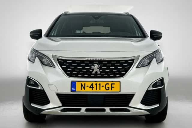 Peugeot 3008 (2018) thumbnail 5