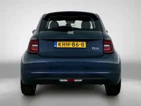 Fiat 500 (2022) thumbnail 5