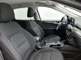 Ford Kuga (2021) thumbnail 33