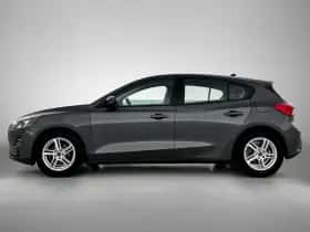 Ford Focus (2020) thumbnail 2
